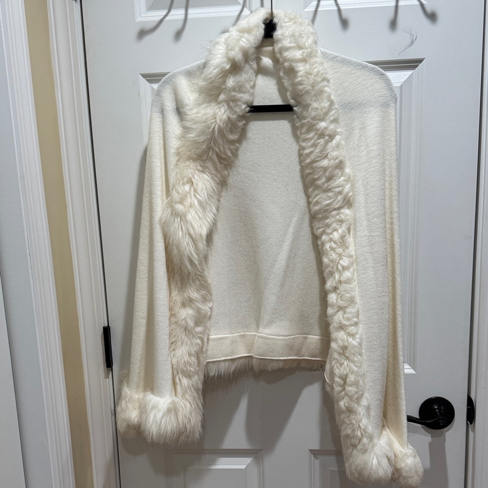 Cream Faux Fur Trim Women's Wrap